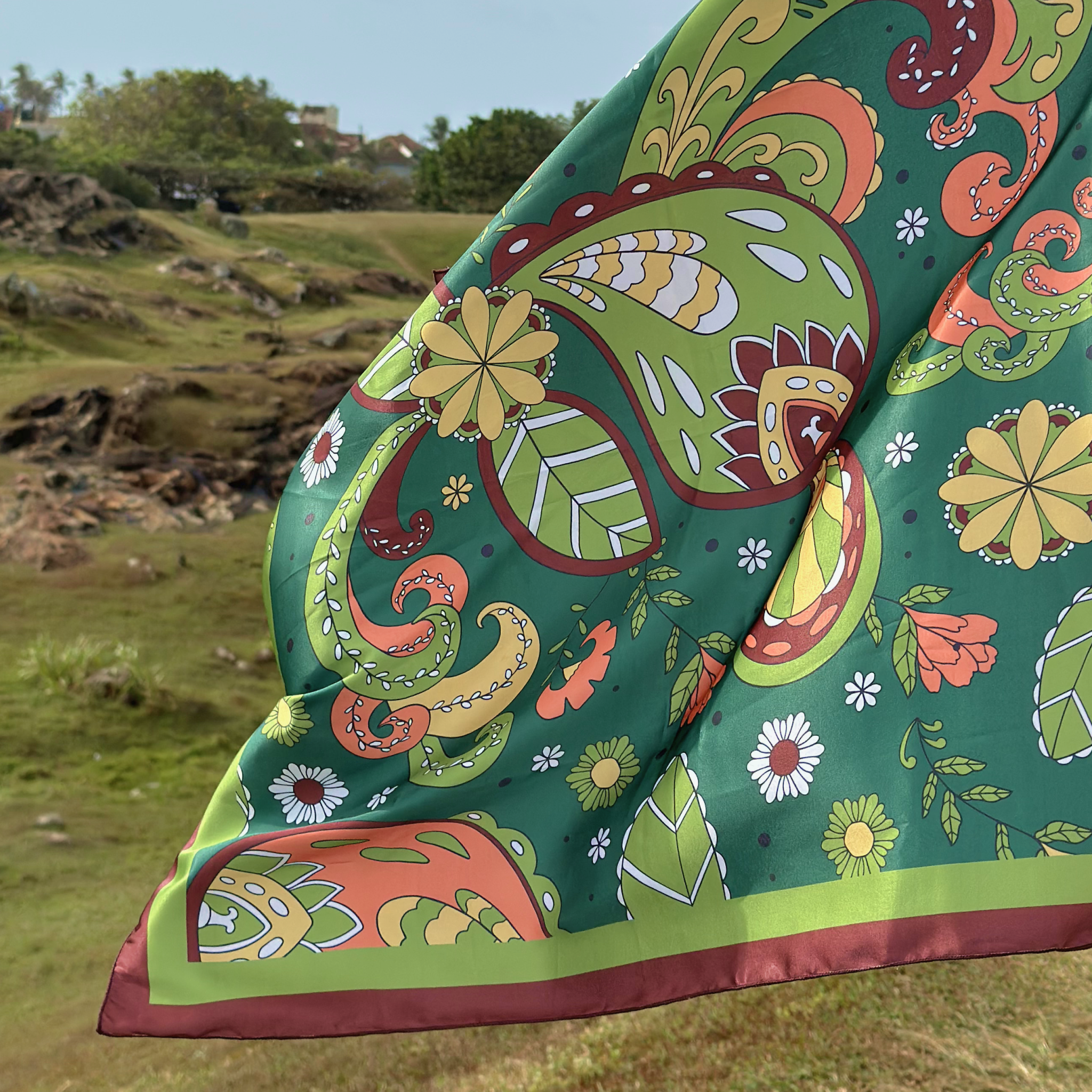 Lenço Moss em Cetim 65x65cm